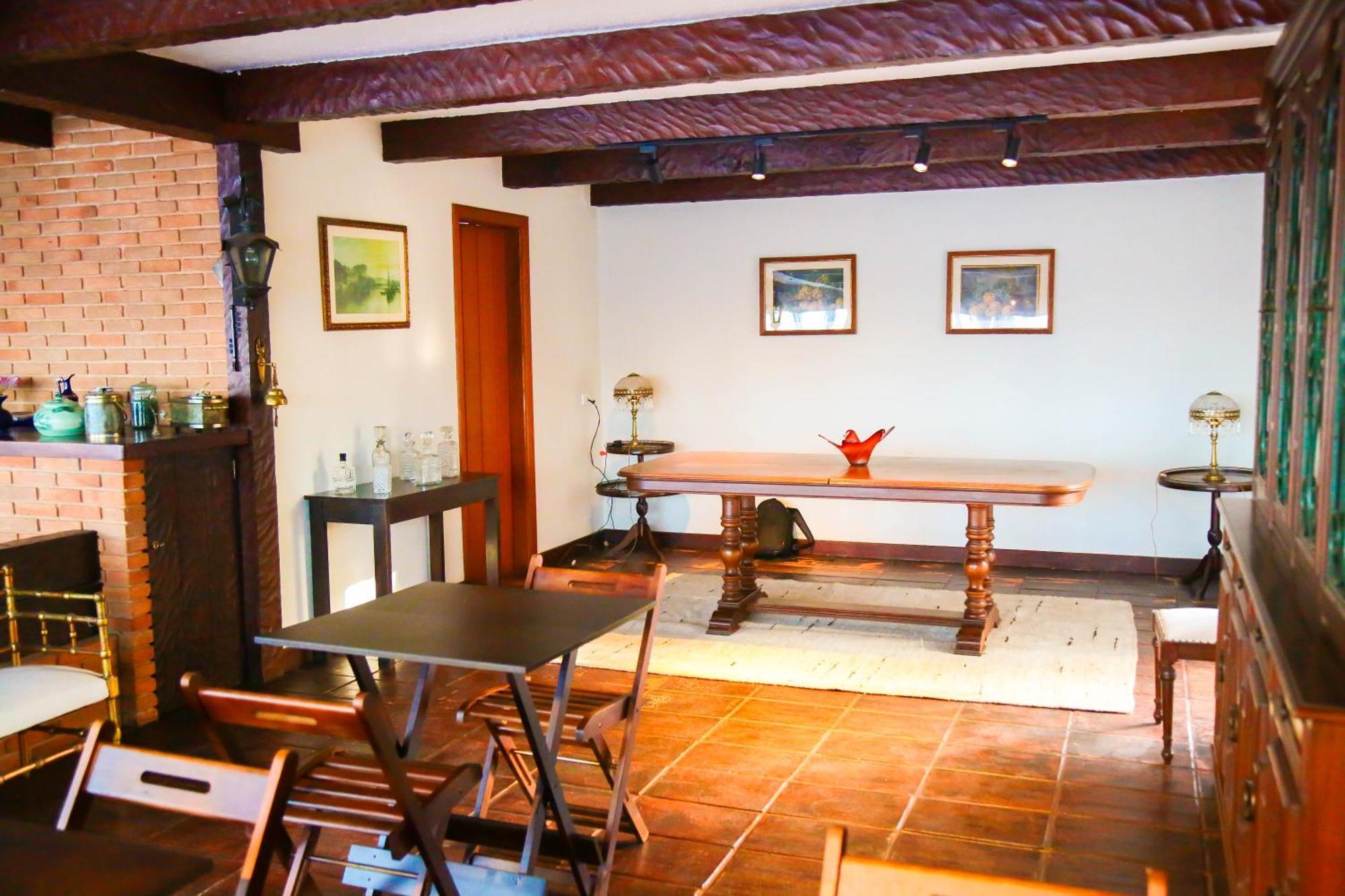 Hotel Iturri *